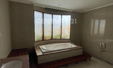 Disewa Rumah Impian Dan Elite Di Menteng, Siap Huni