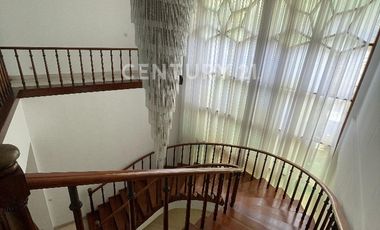 Disewa Rumah Impian Dan Elite Di Menteng, Siap Huni