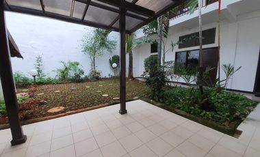 Rumah Menteng, Kawasan Premium, Cocok Untuk Office