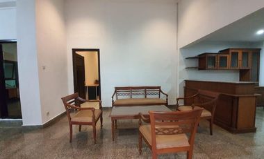 Rumah Menteng, Kawasan Premium, Cocok Untuk Office