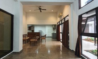 Rumah Menteng, Kawasan Premium, Cocok Untuk Office