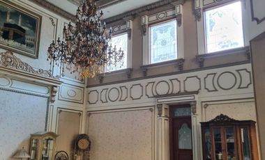 Kemewahan Klasik Bernuansa Eropa & Taman Asri Di Menteng