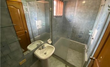 SE ARRIENDA CASA DE 3 HABITACIONES EN EL RODADERO