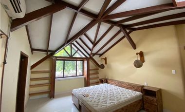 SE ARRIENDA CASA DE 3 HABITACIONES EN EL RODADERO