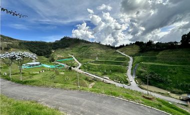 Venta de Lote por el Chuscal en Retiro