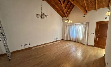 Chalet en venta en Bernal Centro