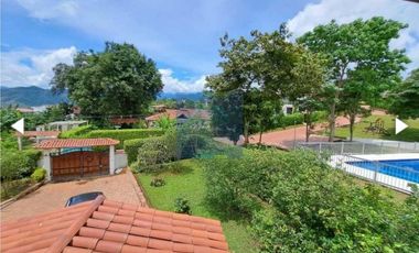 venta de casa campestre de 850 M2 de 750 mill en La Mesa Cund, COL.