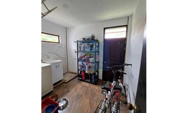 venta de casa campestre de 850 M2 de 750 mill en La Mesa Cund, COL.