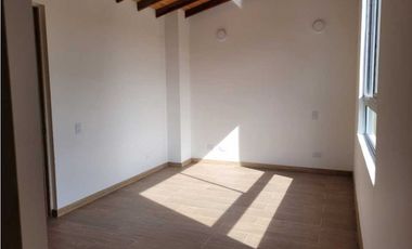 Venta de Casa en Unidad Cerrada en la Ceja