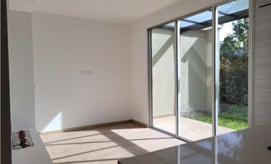 Venta de Casa en Unidad Cerrada en la Ceja