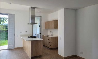 Venta de Casa en Unidad Cerrada en la Ceja