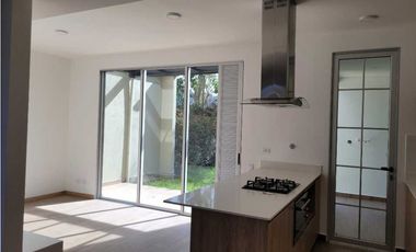 Venta de Casa en Unidad Cerrada en la Ceja