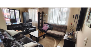 Venta de apartamento duplex de 130 M2 en 380 mill en La Mesa Cund, COL