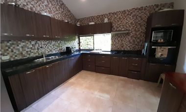Belén - Hermosa casa campestre en conjunto cerrado en venta Palmira