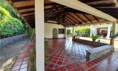 Belén - Hermosa casa campestre en conjunto cerrado en venta Palmira