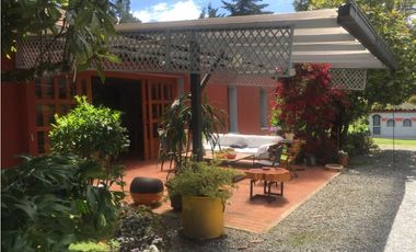 Casa campestre en venta en el Alto de las Palmas