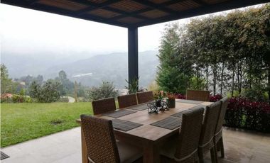 Venta de Casa Campestre Unidad Cerrada el Retiro