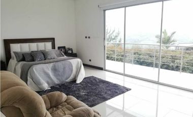 Venta de Casa Campestre Unidad Cerrada el Retiro