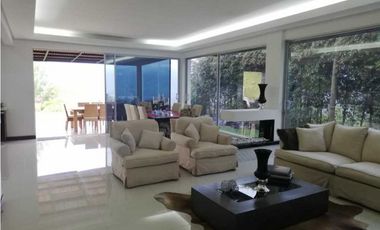 Venta de Casa Campestre Unidad Cerrada el Retiro