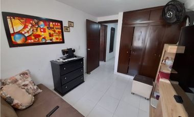 Poblado Comfaunión - Casa de tres pisos con terraza en venta Palmira