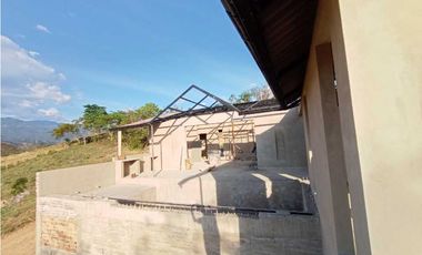 Venta de Casas Campestres Nuevas En La Mesa Cundi