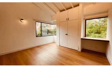 ARRIENDO APARTAMENTO DUPLEX POBLADO