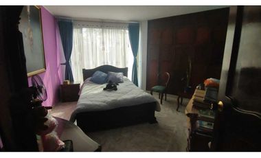 Linda casa urbana zona zona verde, 231 M2 en 550 mill en La Mesa Cund