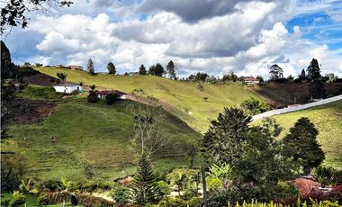 Casa campestre en arriendo en unidad cerrada cerca de San Antonio