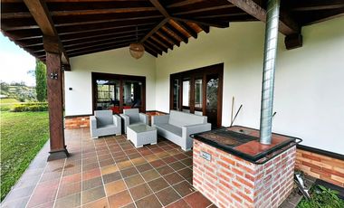 Casa campestre en arriendo en unidad cerrada cerca de San Antonio