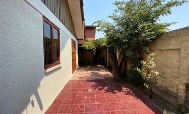 Casa en Arriendo en Neut Latour / Fleming