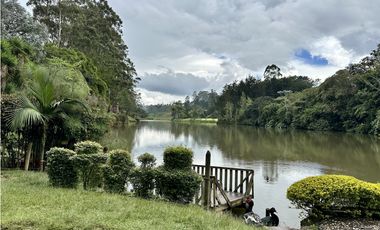 Venta de Chalet Campestre En el Carmen de Viboral