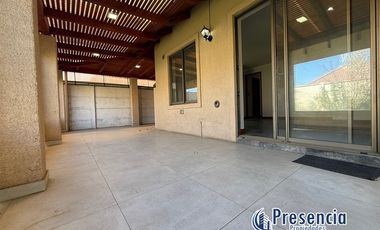 Casa en Venta en HACIENDA ESMERALDA I