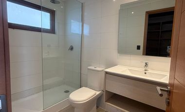 Casa en Arriendo en condominio la castellana