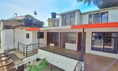 Maat vende Casa, Centro-Villeta 130m2 $420Millones