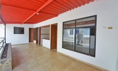 Maat vende Casa, Centro-Villeta 130m2 $420Millones