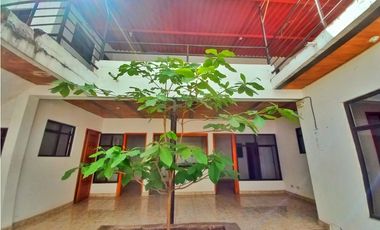 Maat vende Casa, Centro-Villeta 130m2 $420Millones