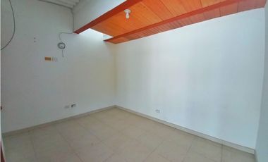 Maat vende Casa, Centro-Villeta 130m2 $420Millones