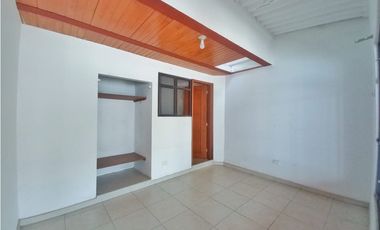 Maat vende Casa, Centro-Villeta 130m2 $420Millones