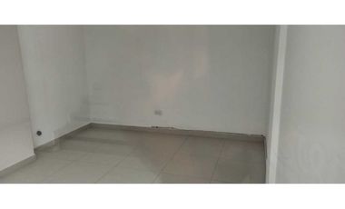 Local En El Centro Cerca Al Hospital De La Mesa Cundi