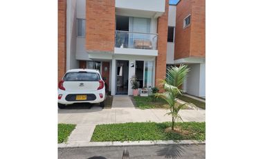 CASA PARA LA VENTA SECTOR GALICIA-CERRITOS