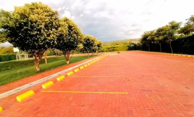 CASA CON PISCINA EN VENTA PORTAL DE PEÑALISA. RICAURTE, CUNDINAMARCA