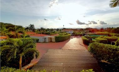 CASA CON PISCINA EN VENTA PORTAL DE PEÑALISA. RICAURTE, CUNDINAMARCA
