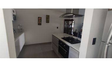 Venta de apartamento de 86 M2 en 370 mill en La Mesa Cund COL en conj