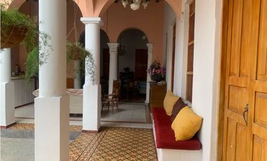 VENTA HOSTAL- CENTRO DE SANTA MARTA