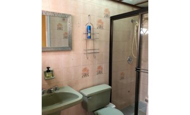 VENTA DE CASA INDEPENDIENTE EN EL POBLADO, SECTOR PALMAS PARTE BAJA