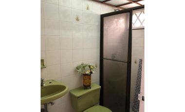 VENTA DE CASA INDEPENDIENTE EN EL POBLADO, SECTOR PALMAS PARTE BAJA