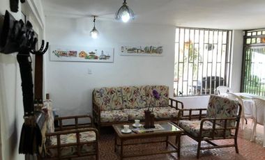 VENTA DE CASA INDEPENDIENTE EN EL POBLADO, SECTOR PALMAS PARTE BAJA