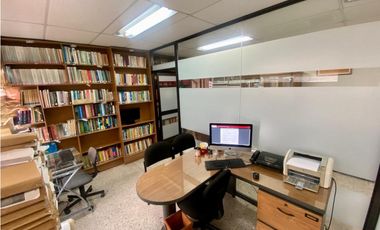 SE ARRIENDA OFICINA EN EL BARRIO EL PRADO, SANTA MARTA