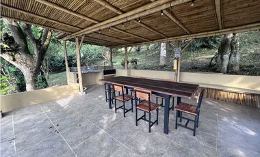 Alquilo Exclusiva Casa Campestre en Villeta