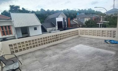 Jaul Rumah Di Neo Catalonia Nusa Loka BSD Serpong